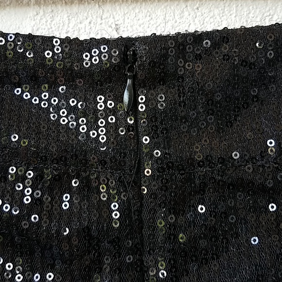 Forever 21 Black Sequined Miniskirt - Picture 5 of 8